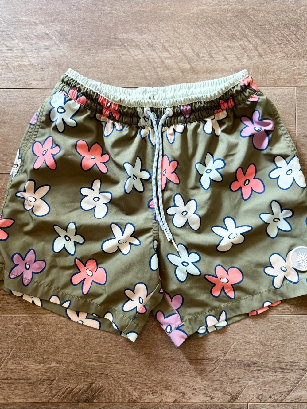 Chubbies Retro Floral Swim Trunks Men’s Small Olive Green 5.5” Inseam